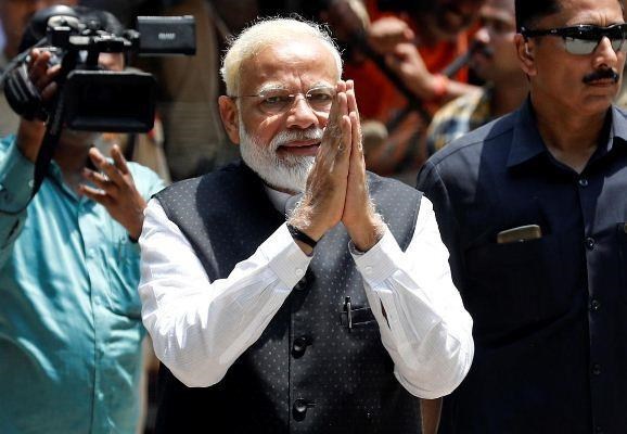 Thủ tướng Ấn Độ cam kết 'xây dựng đất nước hùng mạnh'