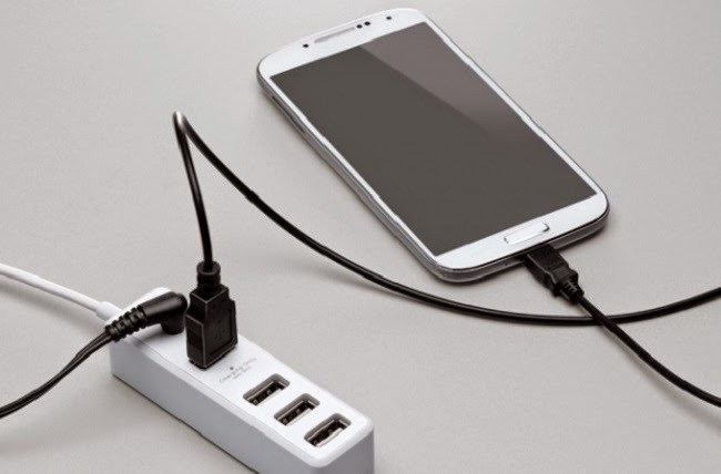 Quên không rút sạc điện thoại, mẹ hại chết con gái 2 tuổi