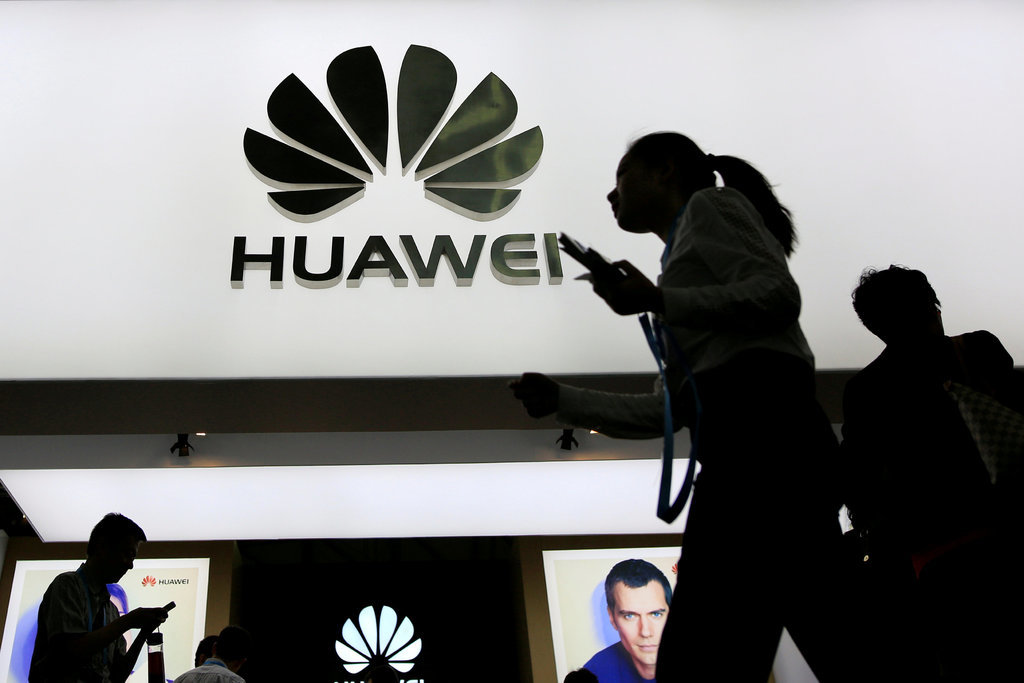 'Tiêu diệt Huawei quan trọng gấp 10 lần thương chiến với TQ'