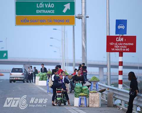 Hanoi to strengthen traffic safety control on highways