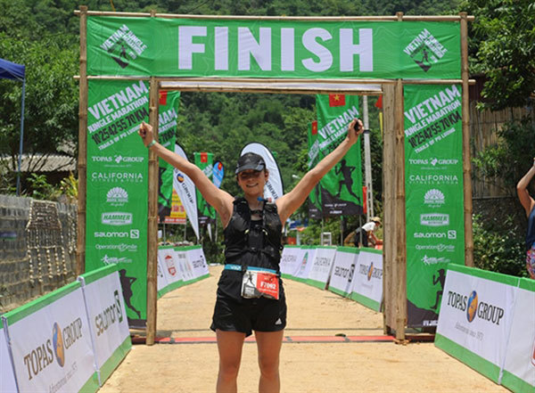 Hisashi Kitamura and Veronika Vadovicova win the Vietnam Jungle Marathon