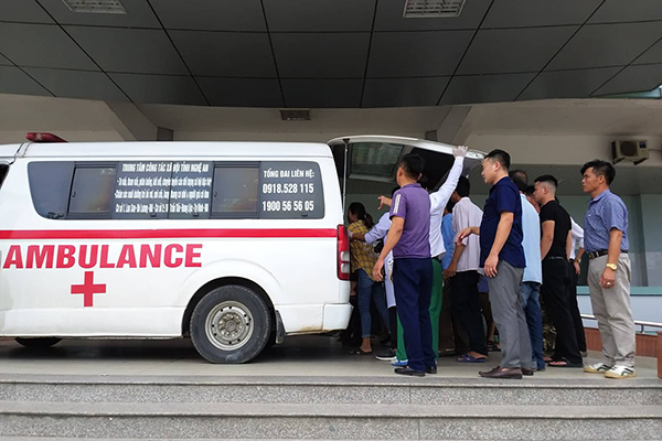 Mâu thuẫn trong đám giỗ, người đàn ông bị đâm tử vong