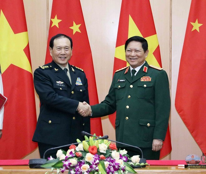 Vietnamese, Chinese defence ministers hold talks in Hanoi