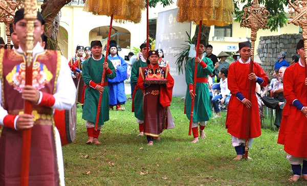 Traditional celebration of Doan Ngo festival reproduced