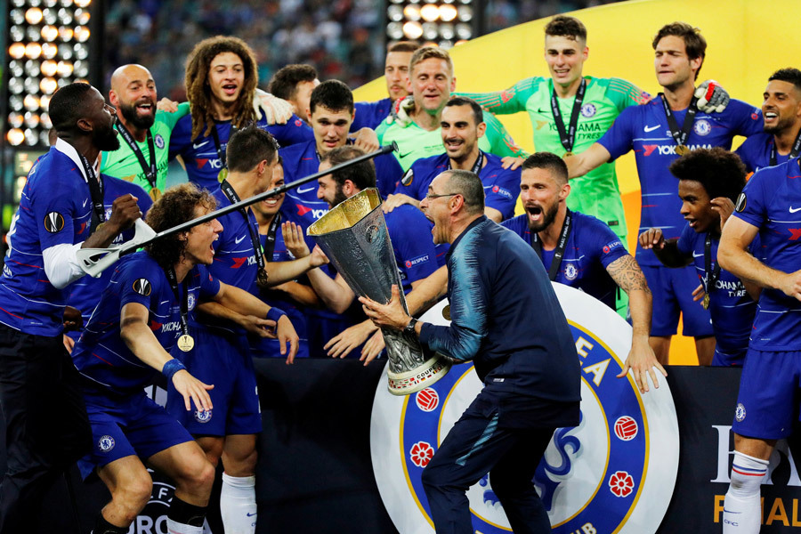 Chelsea giành Europa League: Sarri và đại tiệc màu Xanh