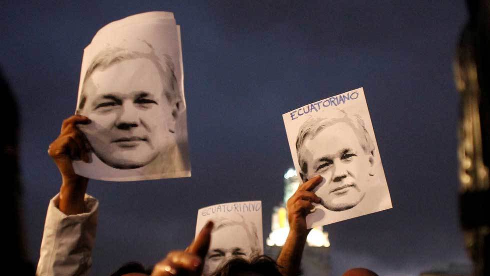 Ông trùm WikiLeaks ốm yếu, nói không nên lời