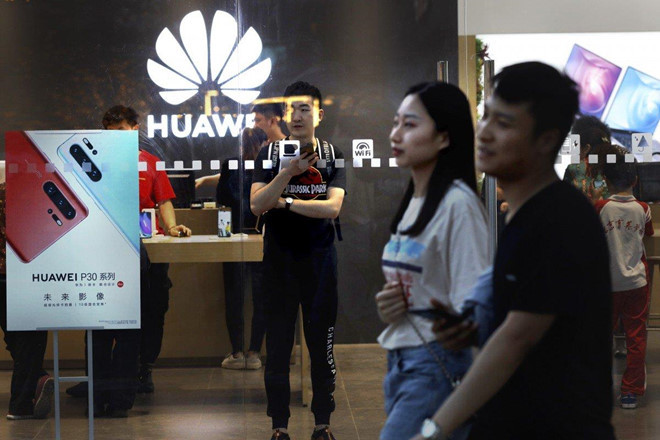 Huawei có 500 'bạn đồng hành' trong danh sách đen của Mỹ