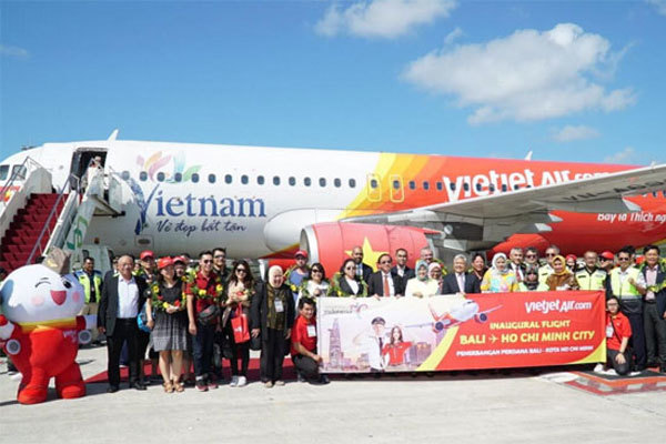 Vietjet khai trương đường bay TP.HCM - Bali