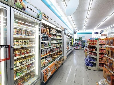 FMCG sales in Vietnam's convenience stores grow strongly: Nielsen report