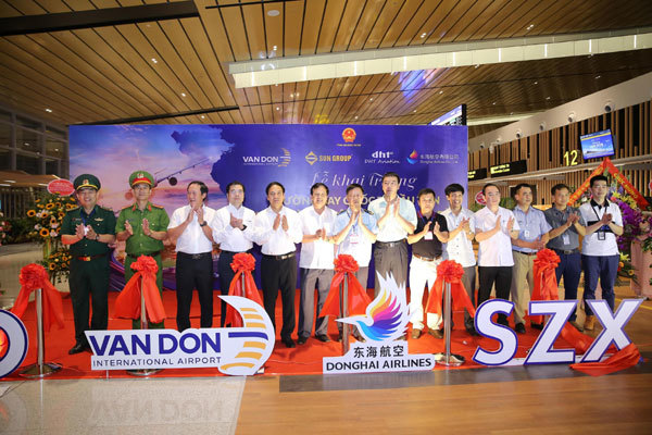 Van Don Airport welcomes first international flight