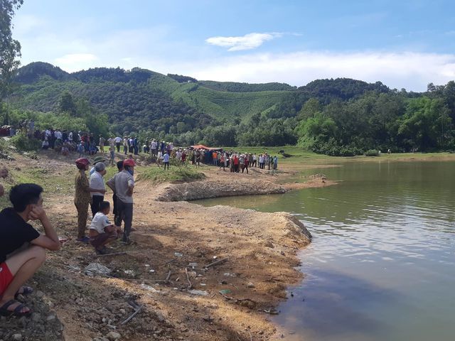 Five pupils drown in Nghe An dam