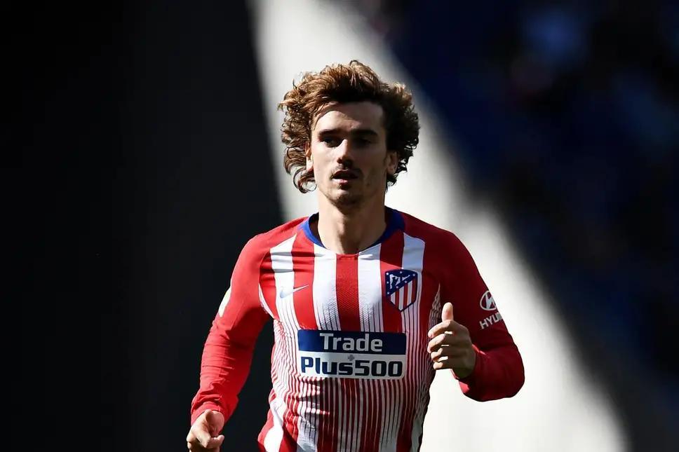 Barca bị FIFA cấm chuyển nhượng vì Griezmann?