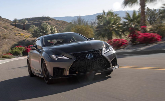 Lexus RC F sánh vai cùng điệp vụ áo đen trong ‘Men in Black’