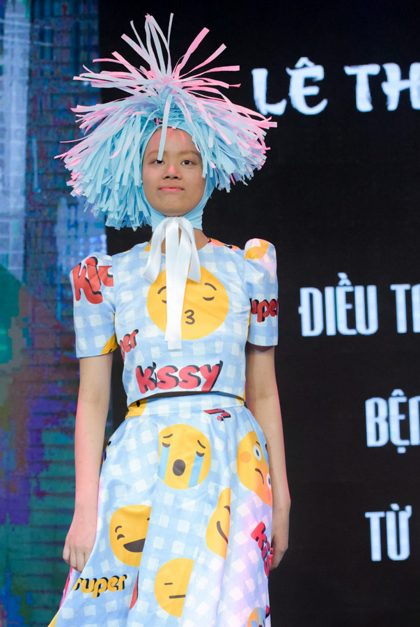 Dàn sao Việt chung tay ủng hộ trẻ ung thư diễn thời trang
