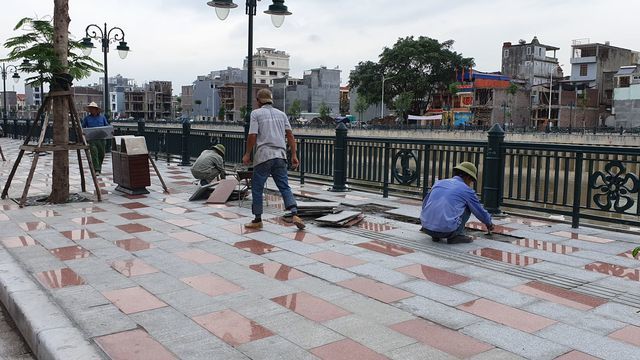 Hai Phong pavement project sees damage after 10 days