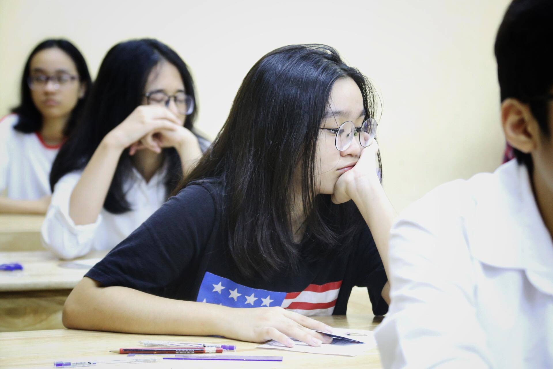 Hơn 160.000 học sinh Hà Nội và TP.HCM thi vào lớp 10