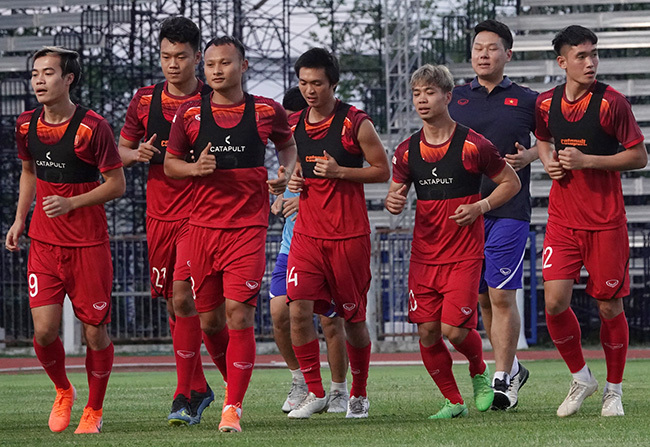 Tuyển Việt Nam đá chung kết King’s Cup, bất ngờ đội hình ra sân