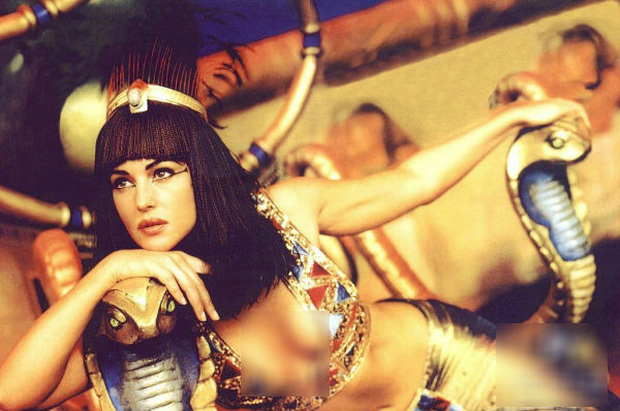 Nữ hoàng Ai Cập ham sắc dục và độc chiêu khiến đàn ông 'say như điếu đổ'