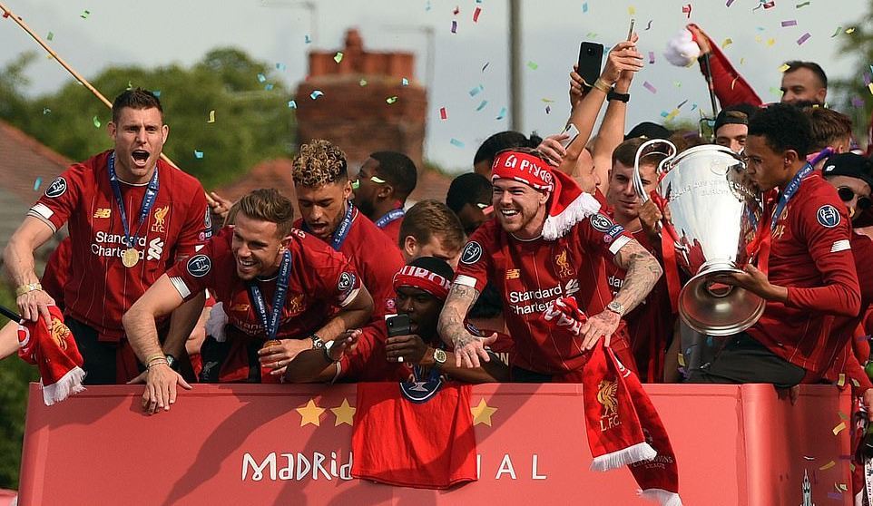 Liverpool diễu hành mừng chức vô địch C1 chưa từng thấy