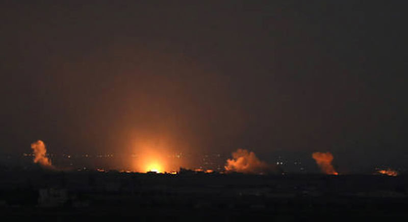 Israel cấp tập oanh kích Syria, dọa Iran hứng hậu quả