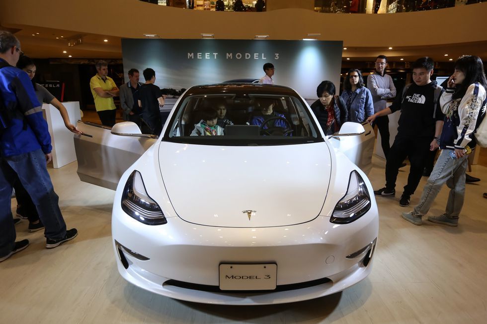 Tesla Model 3 được sản xuất tại Trung Quốc, giá rẻ hơn 140 triệu đồng