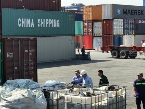 US-China trade war increases risk of trade deficit for Vietnam
