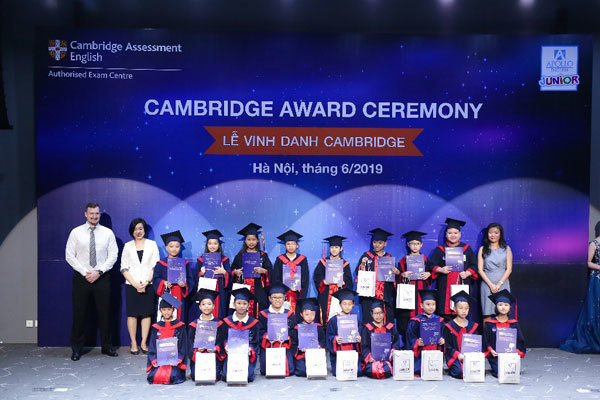 Apollo Việt Nam vinh danh học viên đạt chứng chỉ Cambridge
