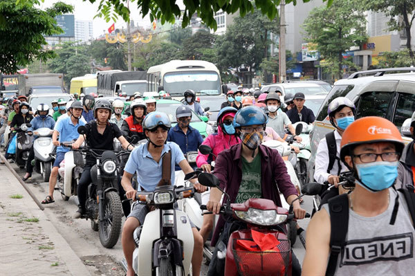 Hanoi takes action to reduce traffic jams