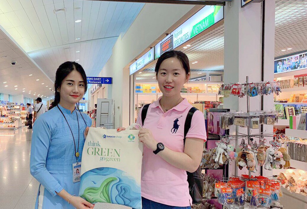 Tiêu dùng xanh, nhận túi vải thân thiện môi trường