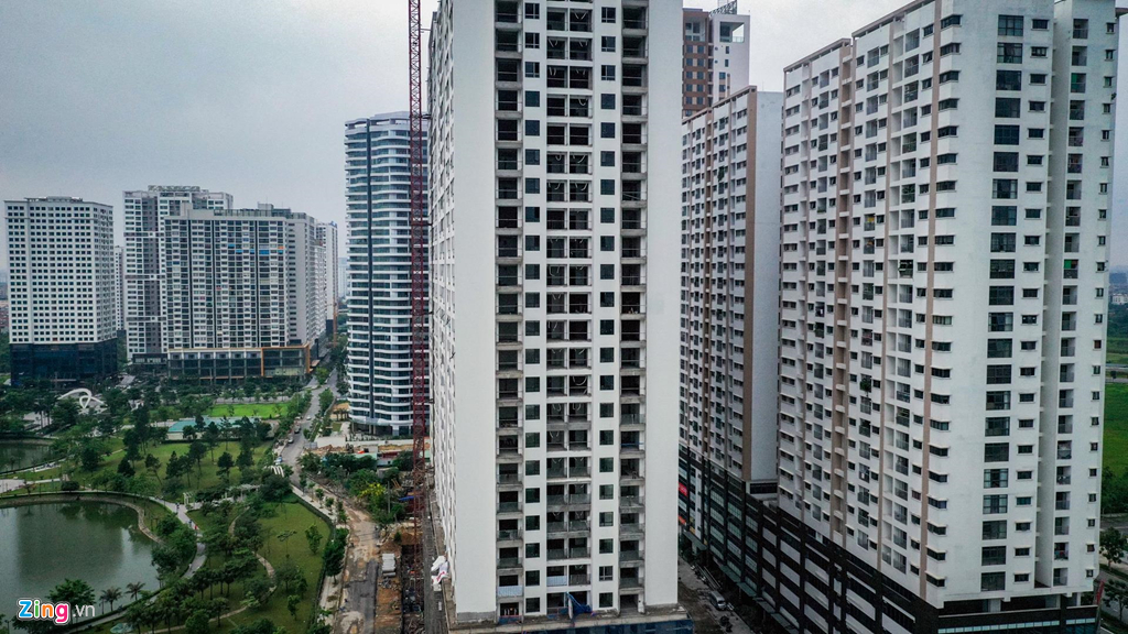 'Rừng chung cư' dọc tuyến đường ngoại giao ra sân bay Nội Bài 'Rừng chung cư' dọc tuyến đường ngoại giao ra sân bay Nội Bài