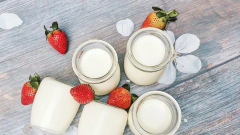 Học cách làm yaourt ngon mịn đơn giản tại nhà