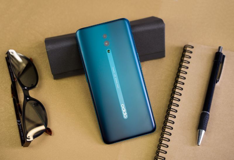 OPPO ra mắt bộ đôi Reno với camera zoom 10x