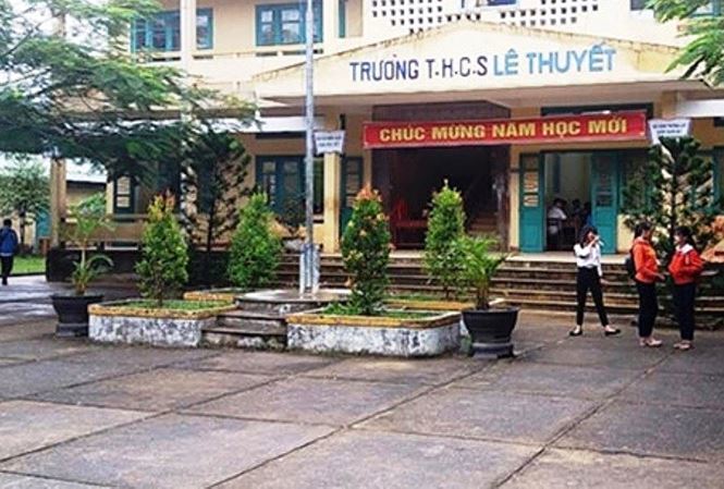 Bị bắt trực hè, giáo viên 