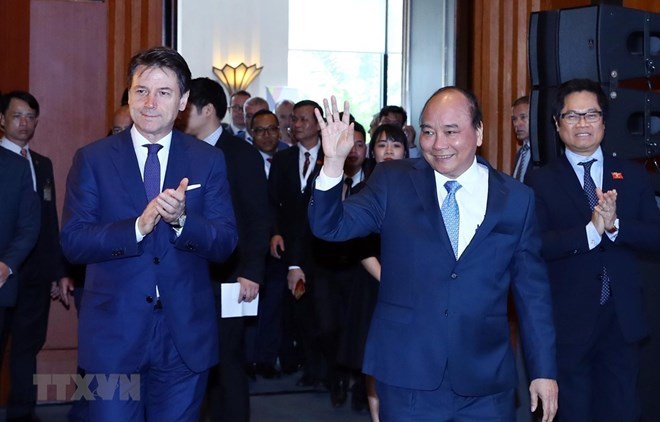 Vietnamese, Italian PMs co-chair Italy-ASEAN economic relations dialogue