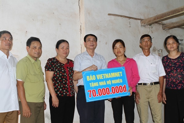 Trao tặng “ Ngôi nhà mơ ước” cho 2 hộ nghèo ở Thái nguyên