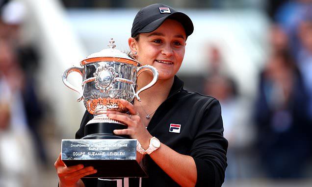 Ashleigh Barty lần đầu vô địch Roland Garros