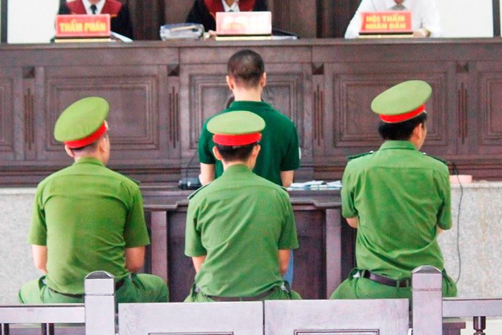 'Mối tình' ngang trái giữa bạn trai 15 tuổi và cô bé 12 tuổi
