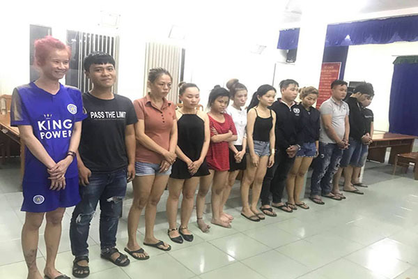 Ổ nhóm giả gái mại dâm lừa khách làng chơi trộm 1 tỷ ở Sài Gòn