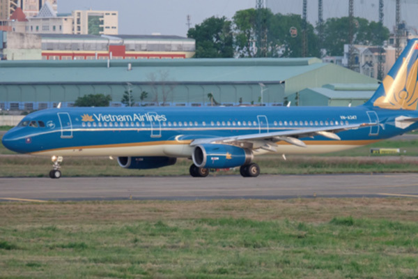 Khách Nhật bị co giật khi máy bay Vietnam Airlines vừa cất cánh