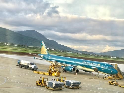 Vietnam Airlines revises down revenue goals for 2019