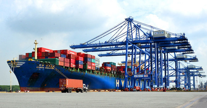 Vietnam has many seaports but lacks roads connecting ports