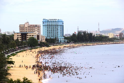 Doctors warn about disease outbreaks as heat wave continues in Vietnam