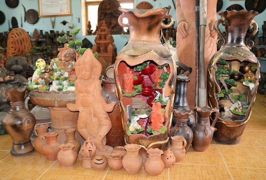 Bau Truc pottery village in Ninh Thuan blooms with new products