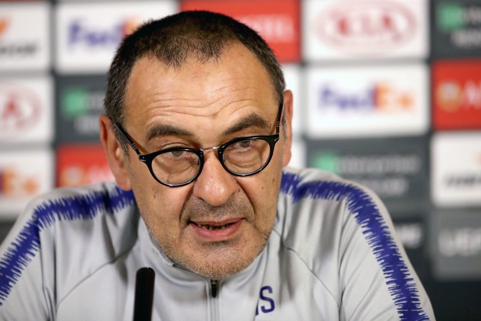 Chelsea lật kèo phút chót, muốn giữ HLV Sarri