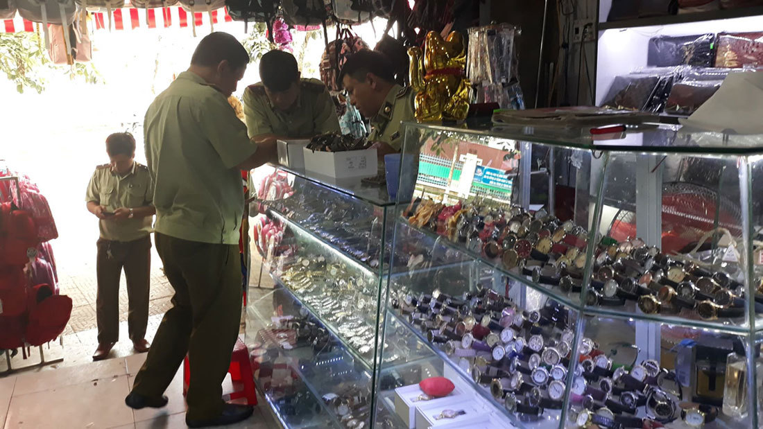 Phát hiện hàng loạt đồng hồ giả mạo nhãn hiệu đang được bảo hộ tại Việt Nam