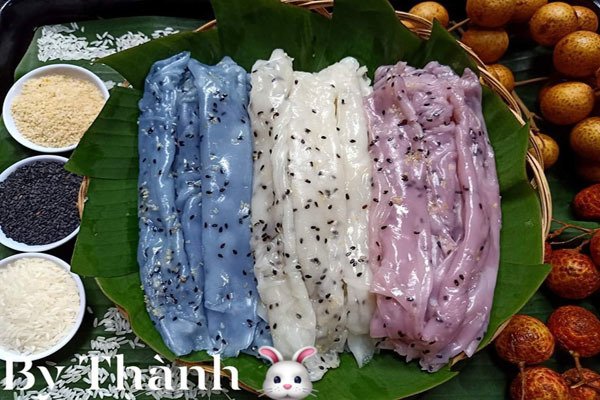 Cách làm bánh cuốn ngọt tráng mè đủ sắc màu