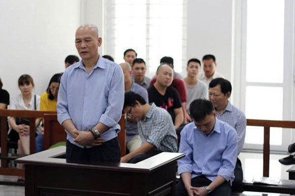 Phạt tù dàn cán bộ công ty Nhà Hà Nội vì 'làm bậy'