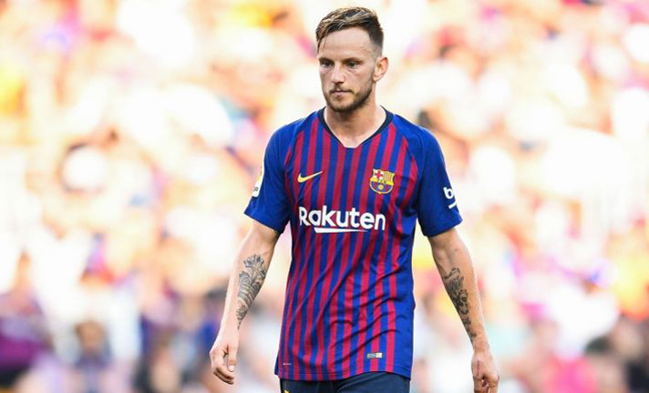 Barca đồng ý bán Rakitic cho MU, Arsenal mất Torreira