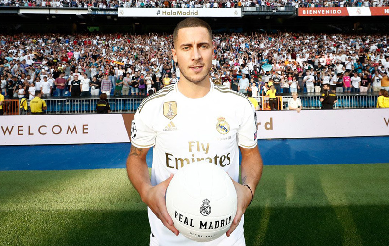 Hazard ra mắt hoành tráng trước 50.000 CĐV Real Madrid