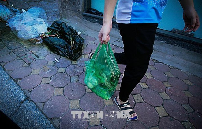 Vietnam works toward no plastic waste community